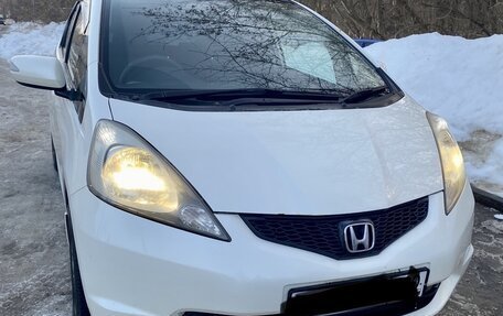 Honda Fit III, 2008 год, 800 000 рублей, 3 фотография