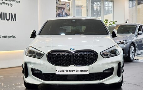 BMW 1 серия, 2021 год, 2 300 005 рублей, 2 фотография