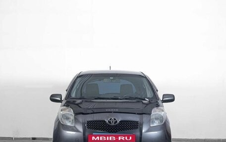 Toyota Yaris III рестайлинг, 2008 год, 599 000 рублей, 3 фотография