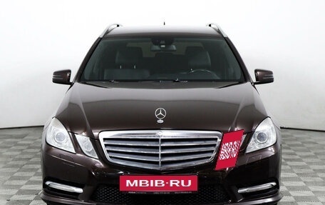 Mercedes-Benz E-Класс, 2012 год, 1 989 000 рублей, 2 фотография