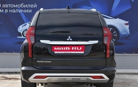 Mitsubishi Pajero Sport III рестайлинг, 2021 год, 3 950 000 рублей, 5 фотография