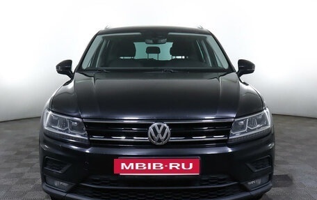 Volkswagen Tiguan II, 2018 год, 2 899 000 рублей, 2 фотография