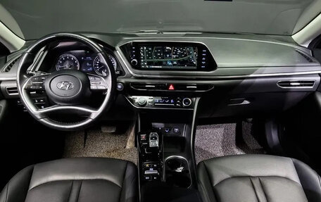 Hyundai Sonata VIII, 2021 год, 2 500 000 рублей, 6 фотография