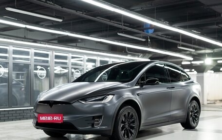 Tesla Model X I, 2017 год, 5 700 000 рублей, 2 фотография