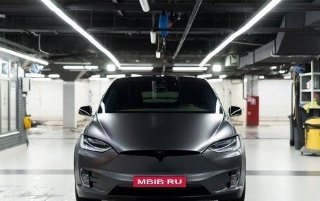 Tesla Model X I, 2017 год, 5 700 000 рублей, 3 фотография