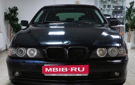 BMW 5 серия, 2002 год, 699 000 рублей, 3 фотография