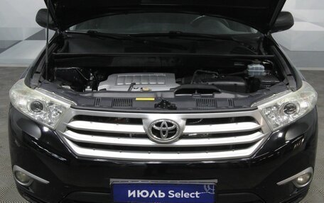 Toyota Highlander III, 2012 год, 2 100 000 рублей, 3 фотография