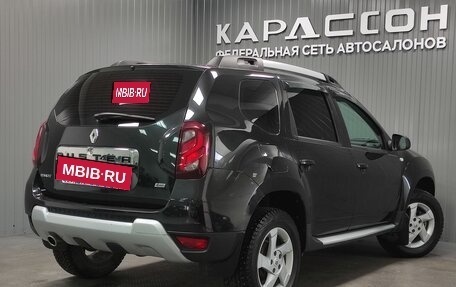 Renault Duster I рестайлинг, 2017 год, 1 395 000 рублей, 2 фотография