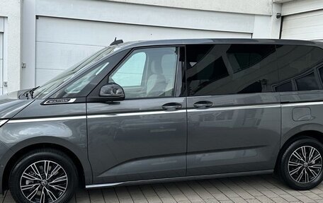 Volkswagen Multivan, 2023 год, 11 500 000 рублей, 4 фотография
