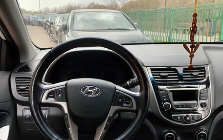 Hyundai Solaris II рестайлинг, 2014 год, 1 250 000 рублей, 3 фотография