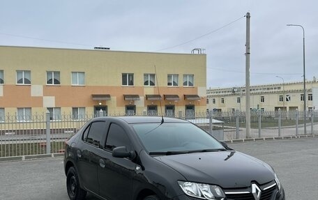 Renault Logan II, 2015 год, 910 000 рублей, 2 фотография