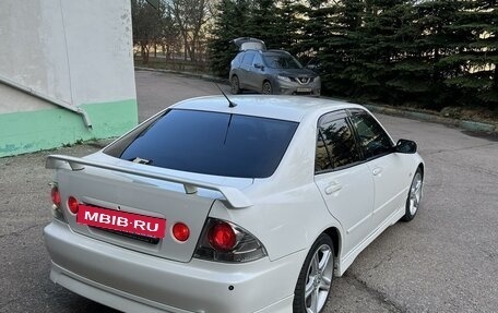 Toyota Altezza, 2001 год, 1 190 000 рублей, 2 фотография