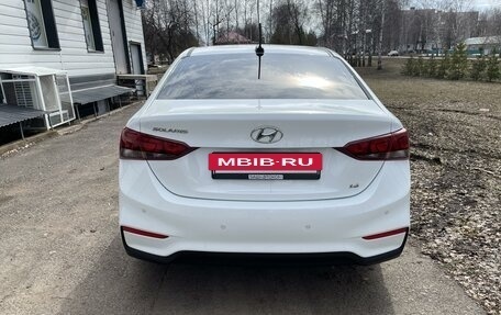 Hyundai Solaris II рестайлинг, 2017 год, 1 465 000 рублей, 2 фотография