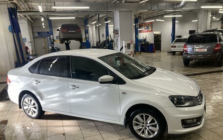 Volkswagen Polo VI (EU Market), 2015 год, 1 140 000 рублей, 2 фотография