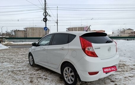 Hyundai Solaris II рестайлинг, 2013 год, 1 100 000 рублей, 4 фотография