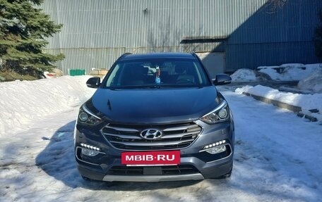 Hyundai Santa Fe III рестайлинг, 2018 год, 2 700 000 рублей, 2 фотография