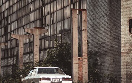 Toyota Cresta, 1984 год, 790 000 рублей, 3 фотография