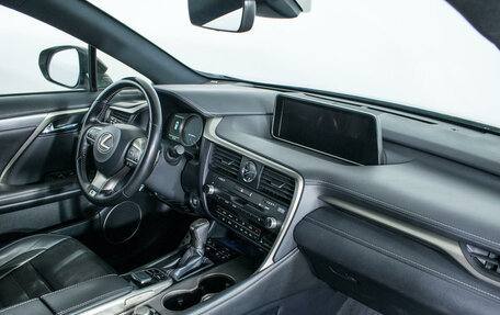 Lexus RX IV рестайлинг, 2017 год, 3 970 000 рублей, 9 фотография