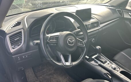 Mazda 3, 2017 год, 1 590 000 рублей, 3 фотография