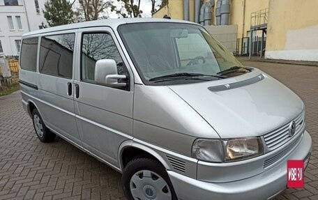 Volkswagen Multivan T4, 2002 год, 1 460 000 рублей, 3 фотография