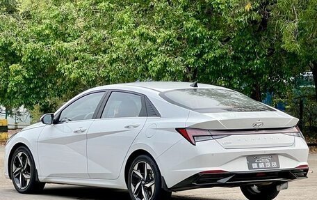 Hyundai Elantra, 2020 год, 1 700 000 рублей, 4 фотография