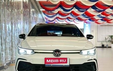 Volkswagen Golf VIII, 2021 год, 2 195 000 рублей, 2 фотография