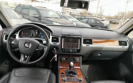 Volkswagen Touareg III, 2011 год, 1 986 000 рублей, 5 фотография