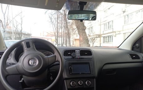 Volkswagen Polo VI (EU Market), 2014 год, 490 000 рублей, 2 фотография