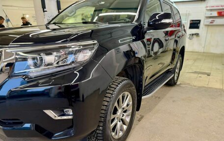 Toyota Land Cruiser Prado 150 рестайлинг 2, 2019 год, 5 950 000 рублей, 3 фотография