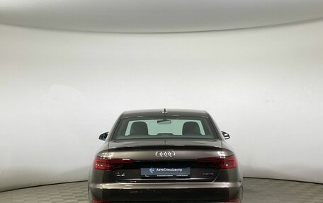 Audi A4, 2017 год, 3 290 000 рублей, 6 фотография