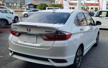 Honda Grace I, 2019 год, 1 125 000 рублей, 5 фотография