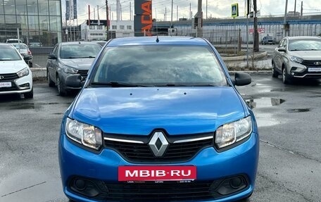 Renault Logan II, 2018 год, 580 000 рублей, 2 фотография