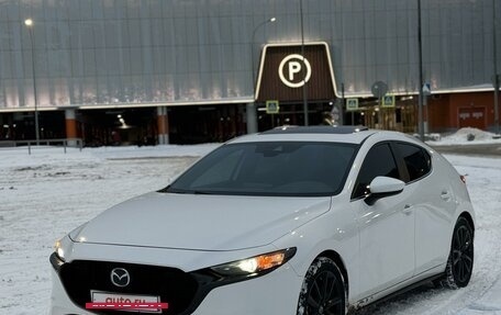 Mazda 3, 2021 год, 2 350 000 рублей, 2 фотография