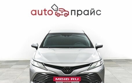 Toyota Camry, 2018 год, 3 550 000 рублей, 2 фотография