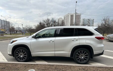 Toyota Highlander III, 2018 год, 4 100 000 рублей, 6 фотография