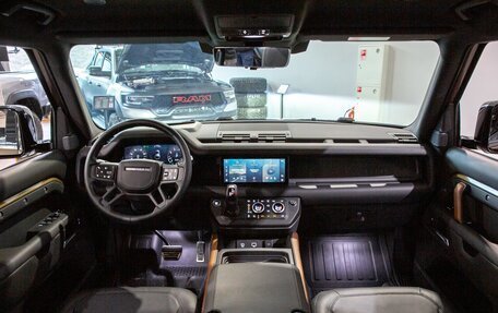 Land Rover Defender II, 2021 год, 10 898 000 рублей, 6 фотография