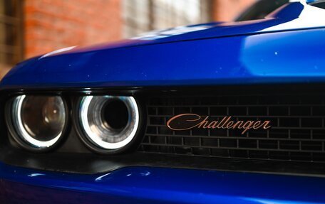 Dodge Challenger III рестайлинг 2, 2020 год, 6 300 000 рублей, 7 фотография