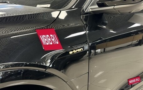 Audi e-tron I, 2022 год, 6 390 000 рублей, 4 фотография