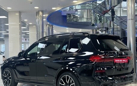 BMW X7, 2021 год, 10 888 000 рублей, 2 фотография