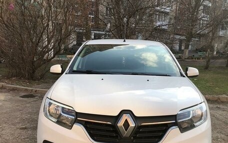Renault Logan II, 2020 год, 819 000 рублей, 2 фотография