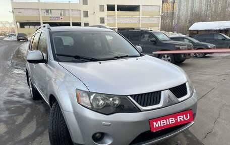 Mitsubishi Outlander III рестайлинг 3, 2007 год, 1 050 000 рублей, 3 фотография