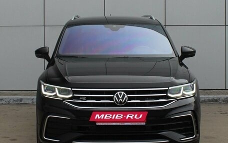 Volkswagen Tiguan II, 2021 год, 4 490 000 рублей, 7 фотография