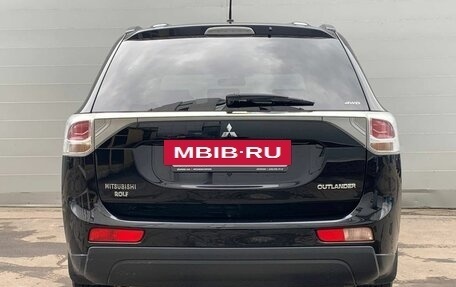 Mitsubishi Outlander III рестайлинг 3, 2012 год, 2 222 000 рублей, 6 фотография
