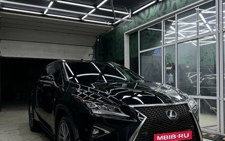 Lexus RX IV рестайлинг, 2018 год, 6 000 000 рублей, 2 фотография