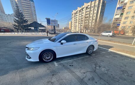 Toyota Camry, 2019 год, 3 000 000 рублей, 4 фотография