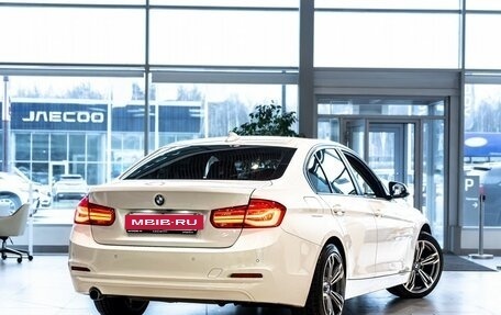 BMW 3 серия, 2017 год, 2 080 000 рублей, 3 фотография