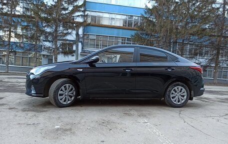 Hyundai Accent IV, 2022 год, 1 999 999 рублей, 2 фотография