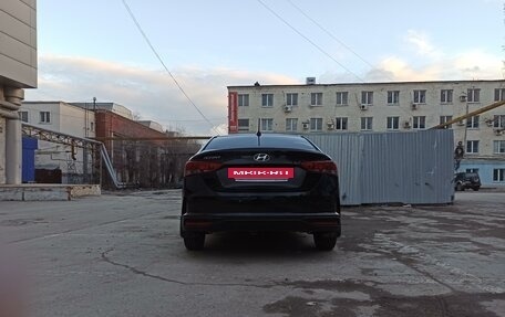 Hyundai Accent IV, 2022 год, 1 999 999 рублей, 3 фотография