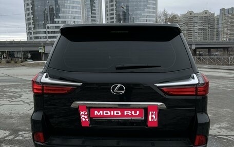 Lexus LX III, 2017 год, 18 000 000 рублей, 5 фотография