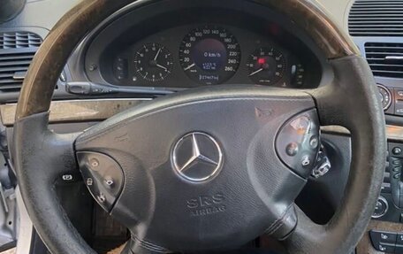 Mercedes-Benz E-Класс, 2002 год, 860 000 рублей, 4 фотография